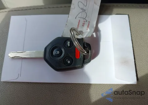 2011 Subaru Outback 2.5I Limited z USA, uszkodzony, nr VIN 4S4BRBKC2B3348896